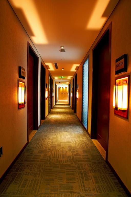 Harriway Hotel Chengdu Exterior foto
